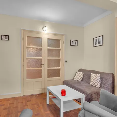 Calme Au Centre Apartment