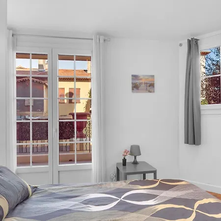Calme Au Centre Apartment *