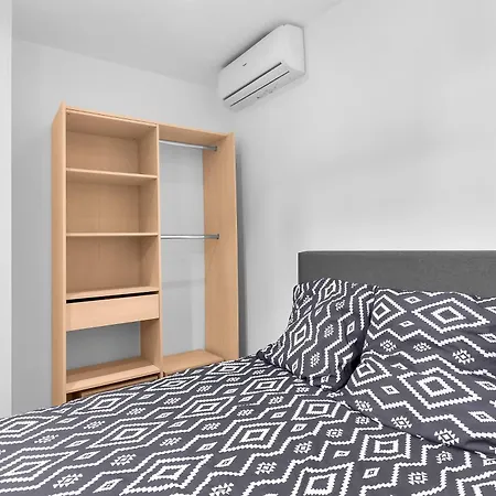 Calme Au Centre Apartment
