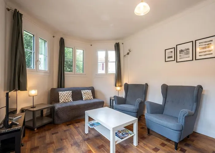 Calme Au Centre Apartment Antibes